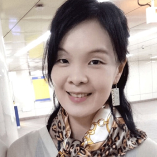 江美荷